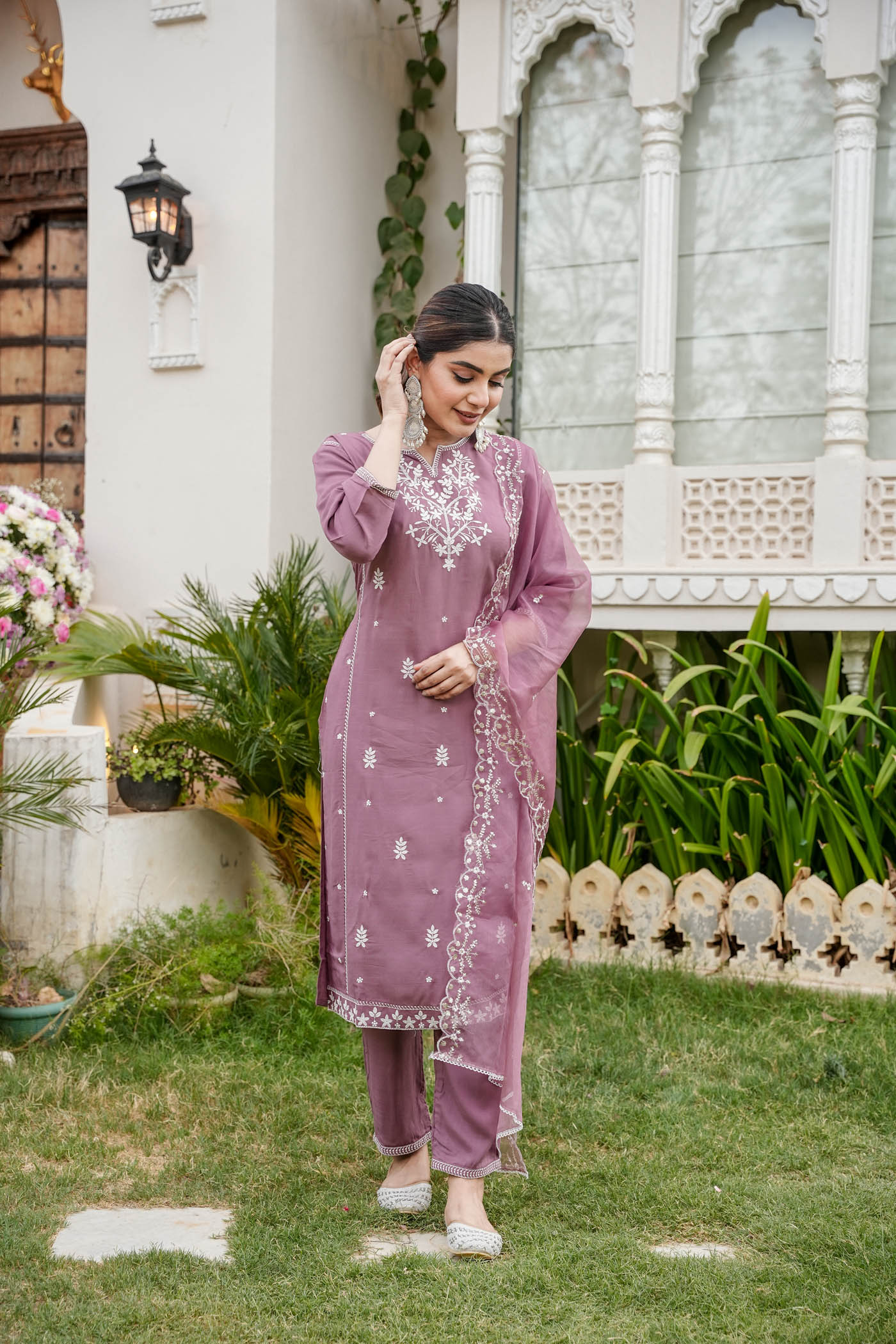 Embroidered Straight Kurti with Organza Embroidered Dupatta and Pant.