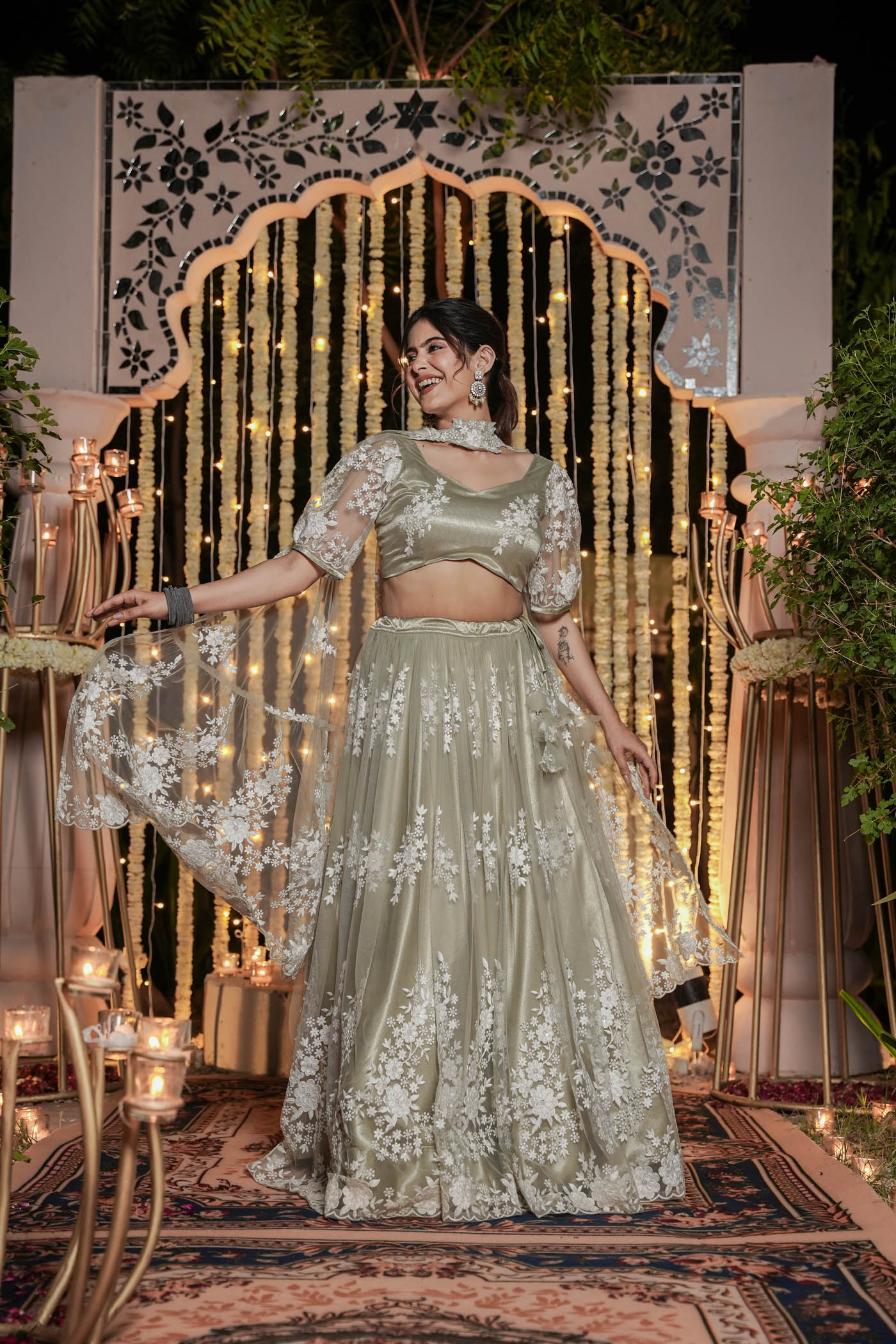 white  embroidered lehnga  choli with embroidered choker  duptta